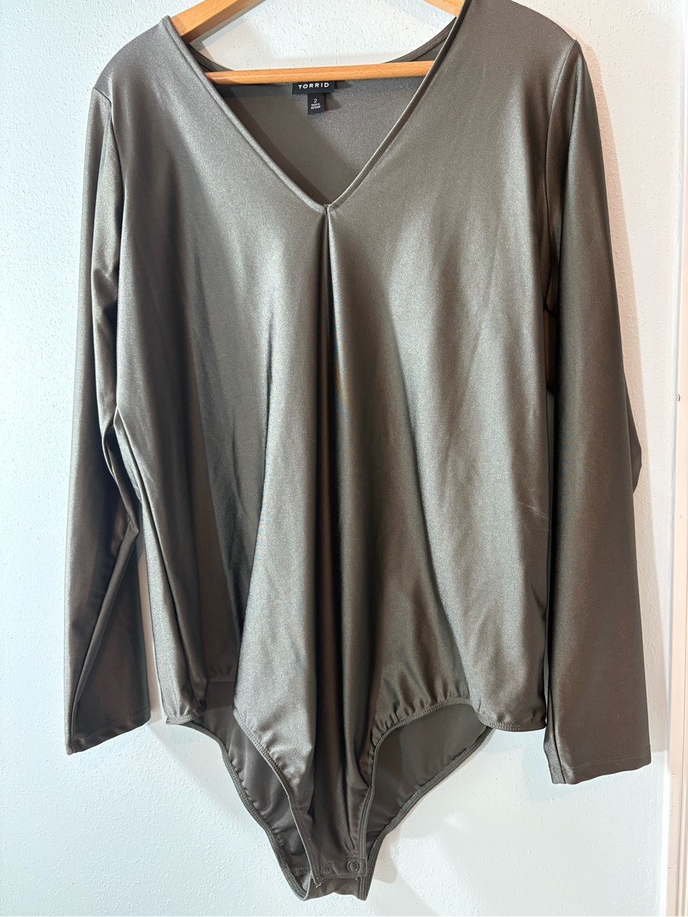 TORRID 2X ✨ plus size 18/20 long sleeve metallic bodysuit with stretch EUC